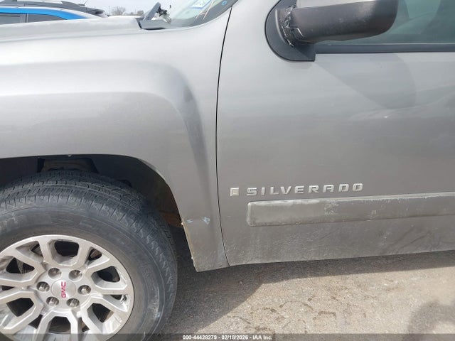 CHEVROLET SILVERADO 1500 LT1 - 6