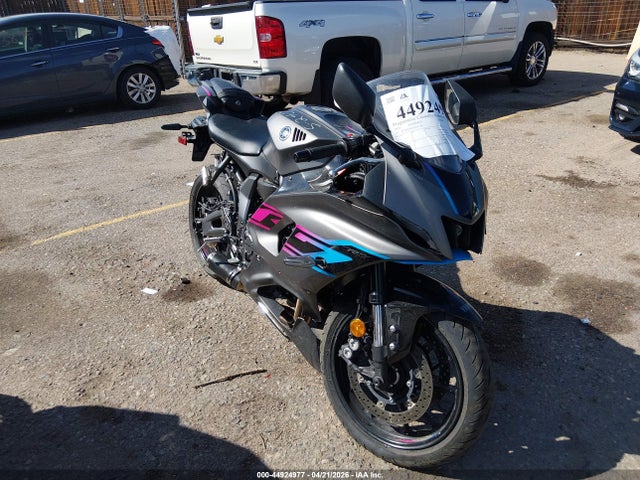 2024 YAMAHA YZF 