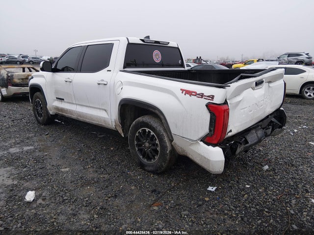 TOYOTA TUNDRA - 3
