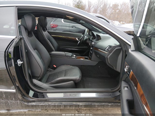 MERCEDES-BENZ E-CLASS - 5