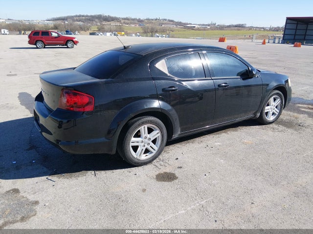 DODGE AVENGER MAINSTREET - 4