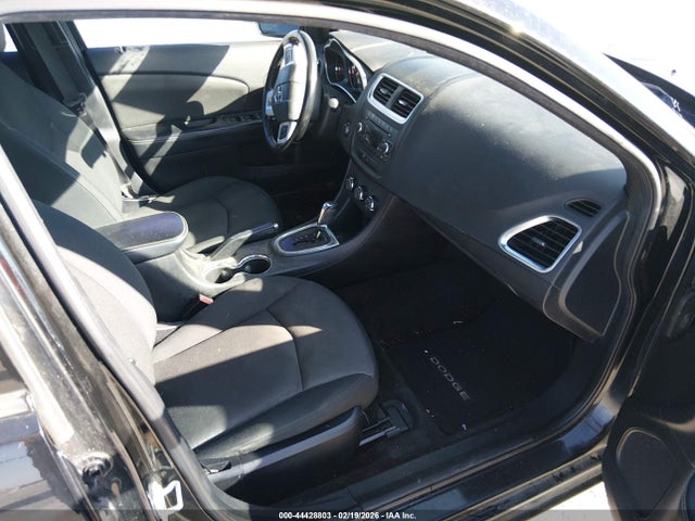 DODGE AVENGER MAINSTREET - 5