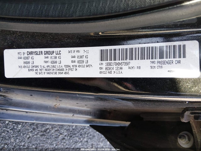 DODGE AVENGER MAINSTREET - 9