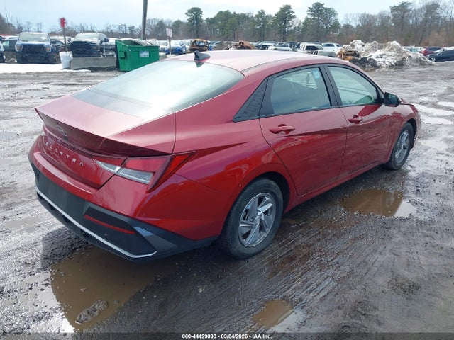 HYUNDAI ELANTRA SE - 4