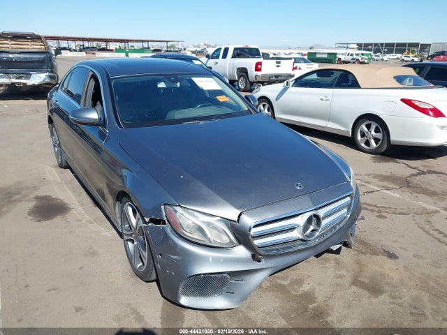 MERCEDES-BENZ E-CLASS - 6