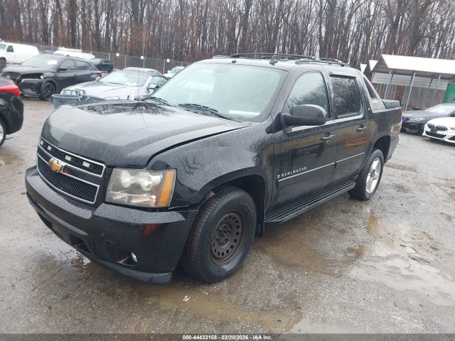 CHEVROLET AVALANCHE 1500 LS - 2