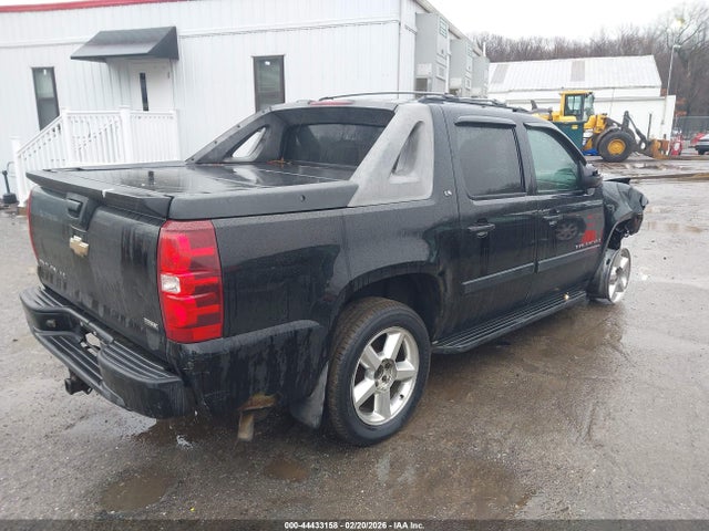 CHEVROLET AVALANCHE 1500 LS - 4