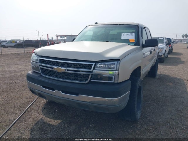 CHEVROLET SILVERADO 2500HD LS - 6