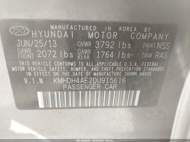 HYUNDAI ELANTRA LIMITED - 9