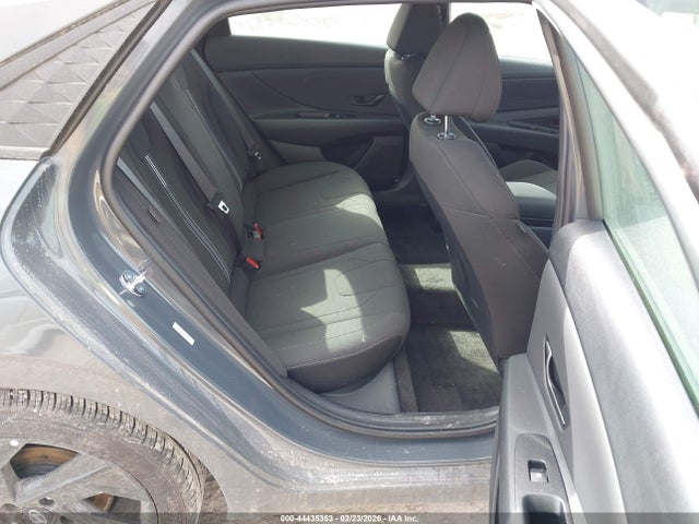 صورة 8 لـ 2026 Hyundai ELANTRA SEL SPORT