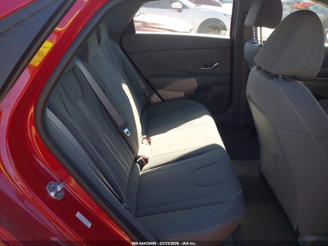 HYUNDAI ELANTRA SEL - 8