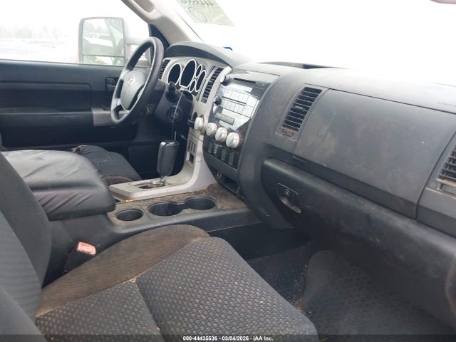 TOYOTA TUNDRA - 5