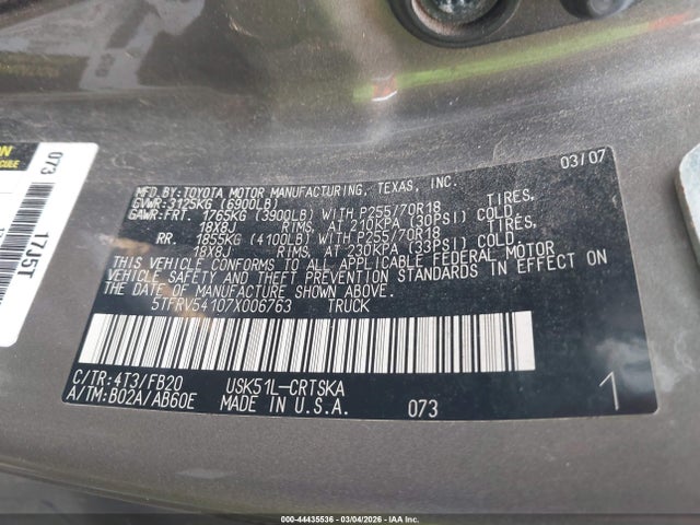 TOYOTA TUNDRA - 9