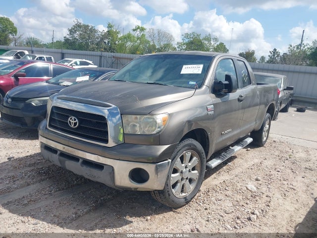 TOYOTA TUNDRA - 2
