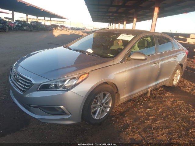 صورة 2 لـ 2016 Hyundai SONATA SE