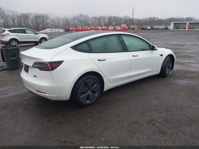 صورة 4 لـ 2022 Tesla MODEL 3 LONG RANGE DUAL MOTOR ALL-WHEEL DRIVE