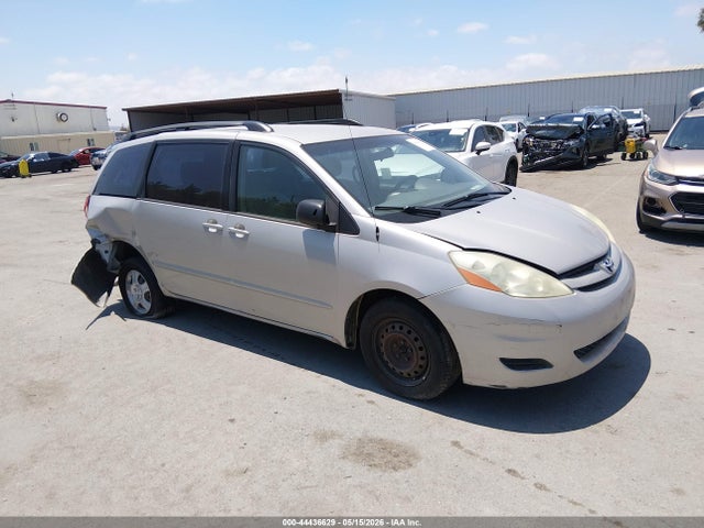 2006 TOYOTA SIENNA CE