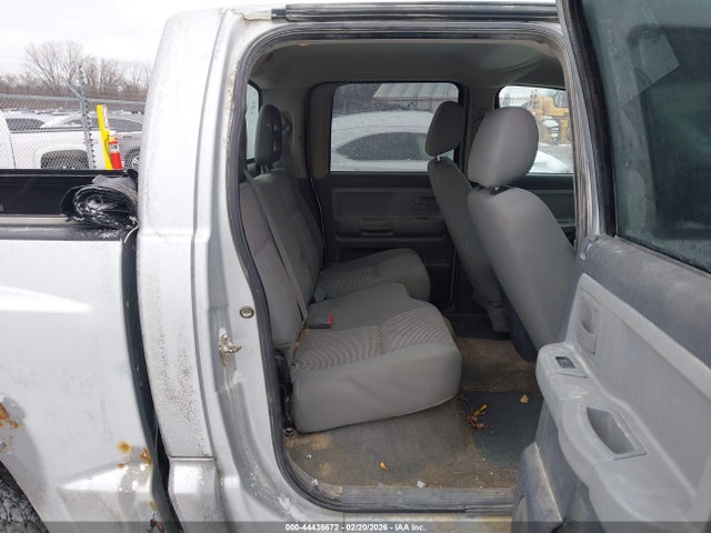 DODGE DAKOTA SLT - 8