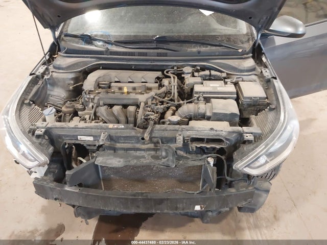 HYUNDAI ACCENT SE - 10