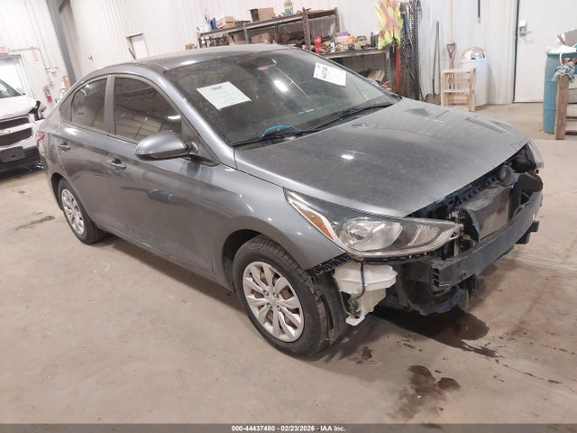 HYUNDAI ACCENT SE - 1