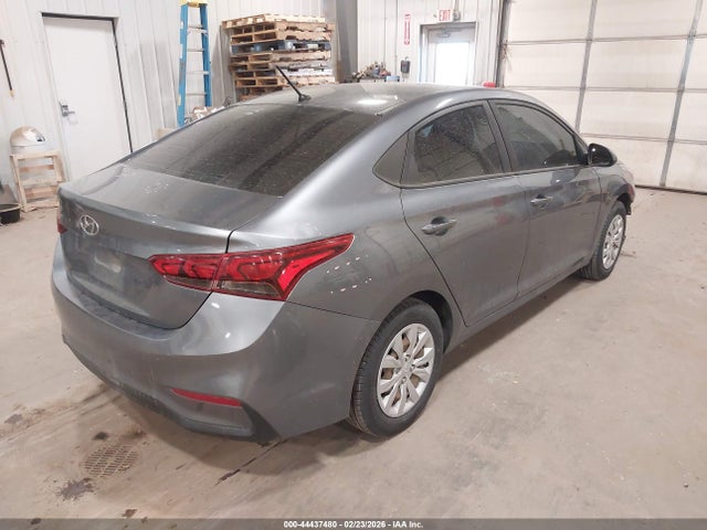 HYUNDAI ACCENT SE - 4