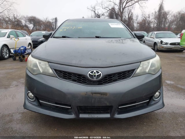 TOYOTA CAMRY - 6