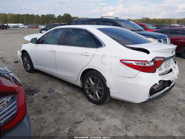 TOYOTA CAMRY - 3