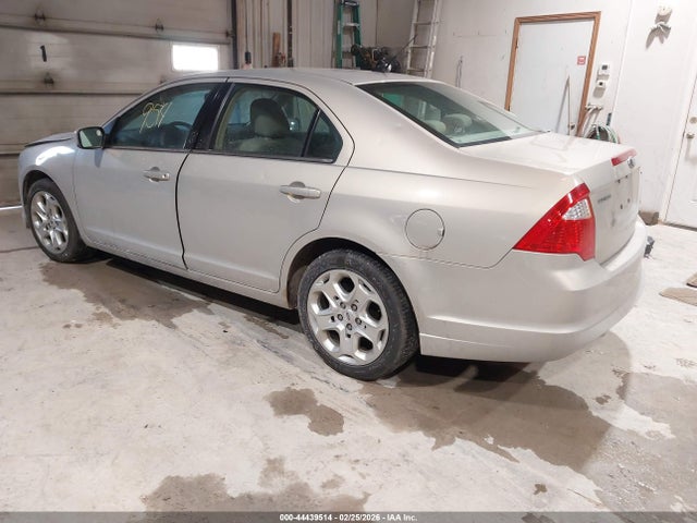 FORD FUSION SE - 3