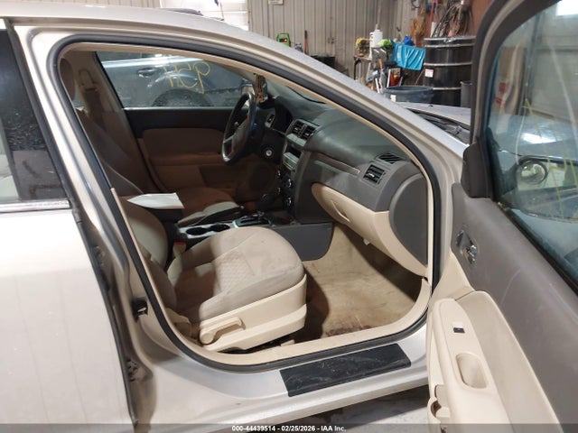 FORD FUSION SE - 5