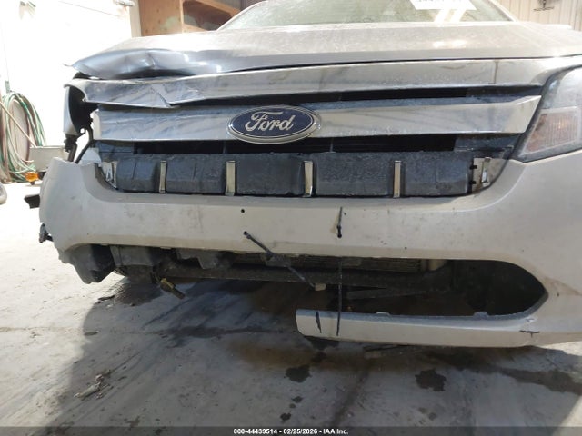 FORD FUSION SE - 6