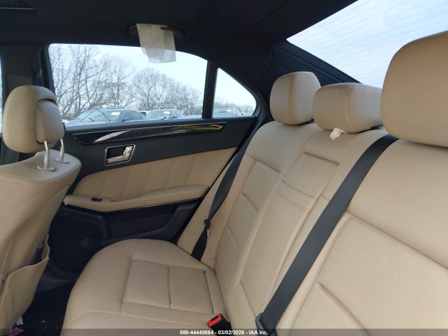 MERCEDES-BENZ E-CLASS - 8