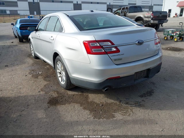 FORD TAURUS SE - 3