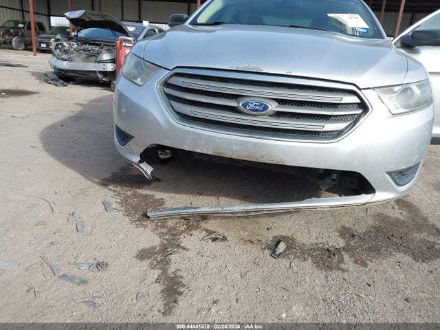 FORD TAURUS SE - 6