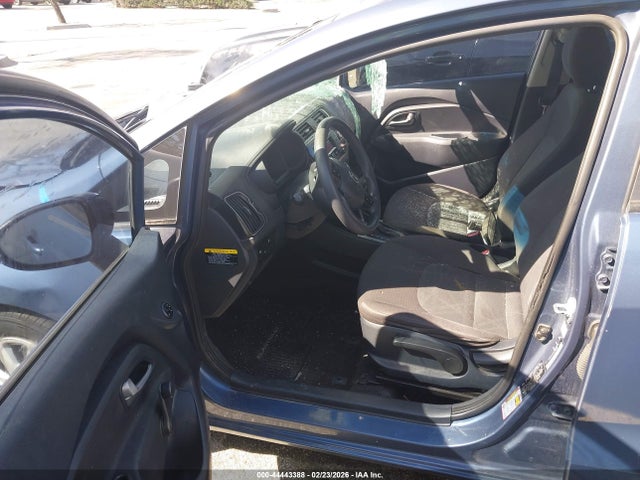 KIA RIO LX - 5