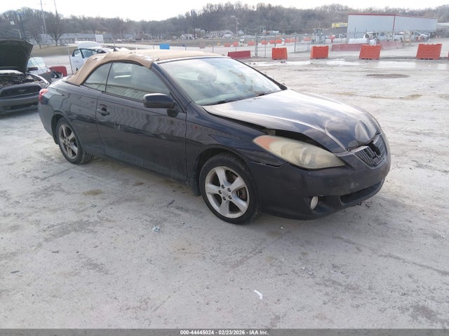 2005 TOYOTA CAMRY SLE