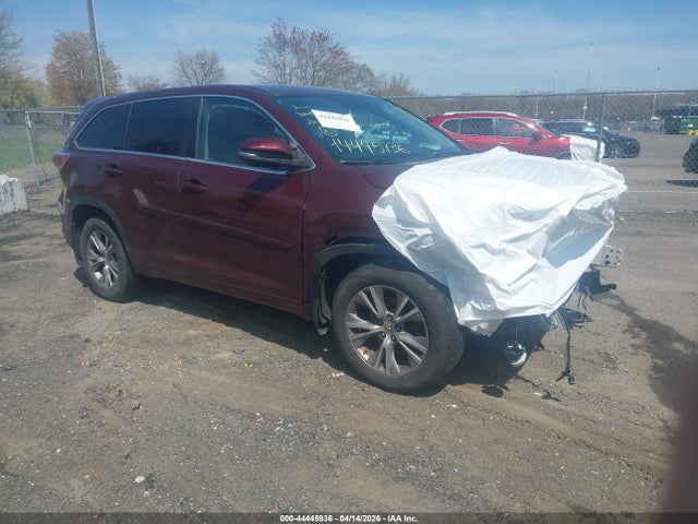 2015 TOYOTA HIGHLANDE LE PLUS V6