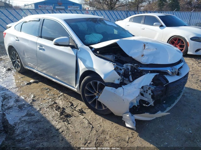 2017 TOYOTA AVALON XLE