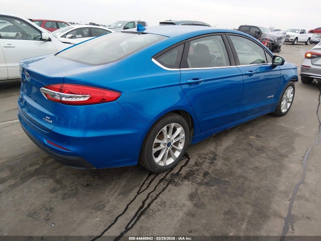 FORD FUSION HYBRID SE - 4