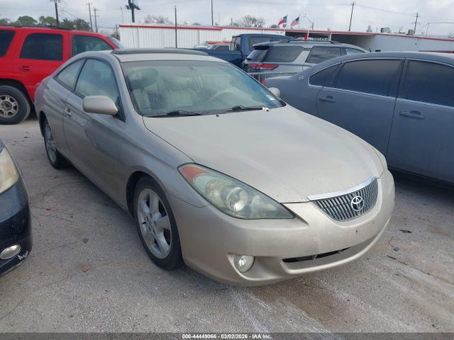 2004 TOYOTA CAMRY SLE V6