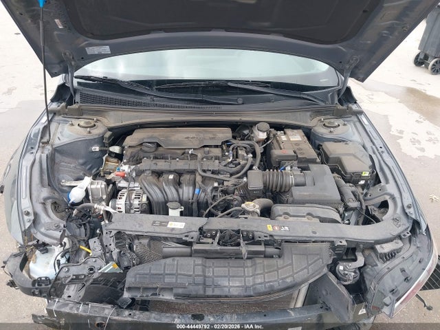 HYUNDAI ELANTRA SE - 10