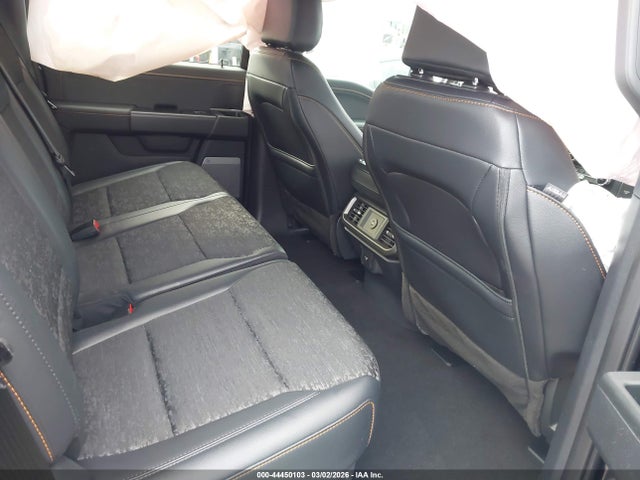 FORD F-150 TREMOR - 8