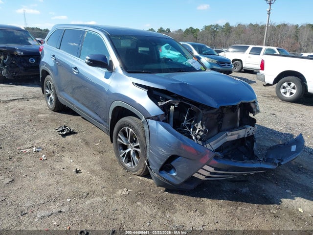 2019 TOYOTA HIGHLANDE LE