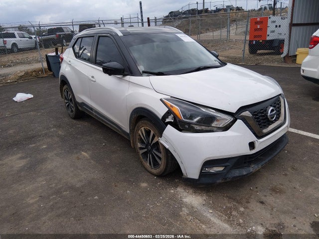 2019 NISSAN KICKS SR