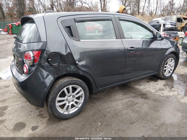CHEVROLET SONIC LT AUTO - 4