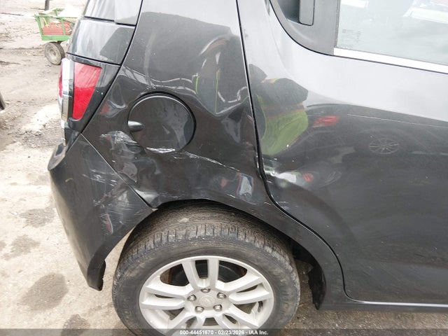 CHEVROLET SONIC LT AUTO - 6