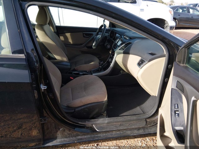 HYUNDAI ELANTRA SE - 5