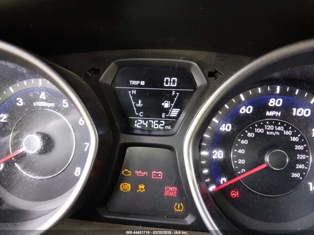 HYUNDAI ELANTRA SE - 7