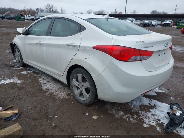 HYUNDAI ELANTRA GLS - 3