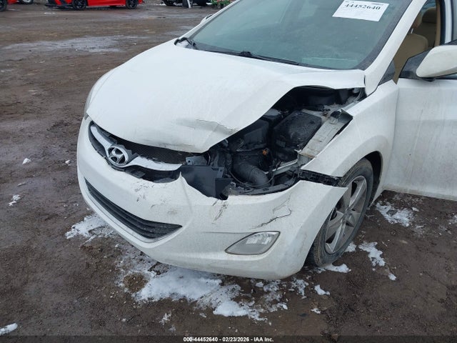 HYUNDAI ELANTRA GLS - 6