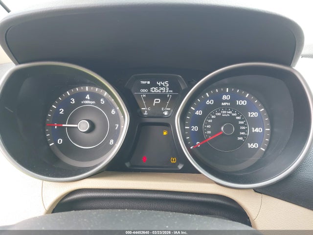 HYUNDAI ELANTRA GLS - 7